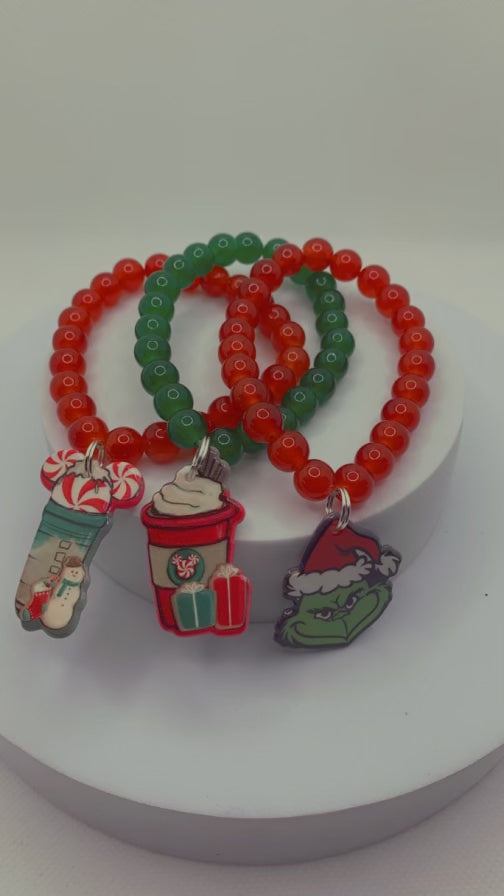 Grinch Beaded Bracelet with Charms